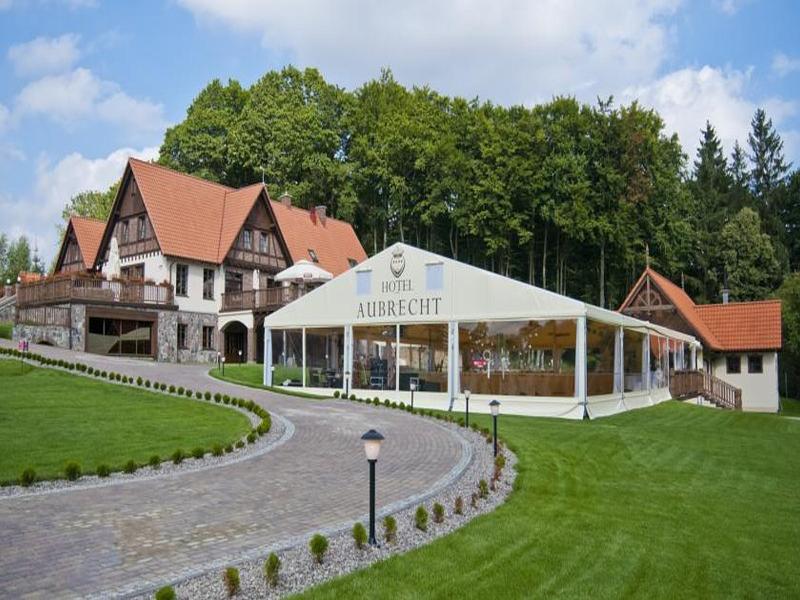 Hotel Aubrecht Country Spa Resort Пжехлево Экстерьер фото
