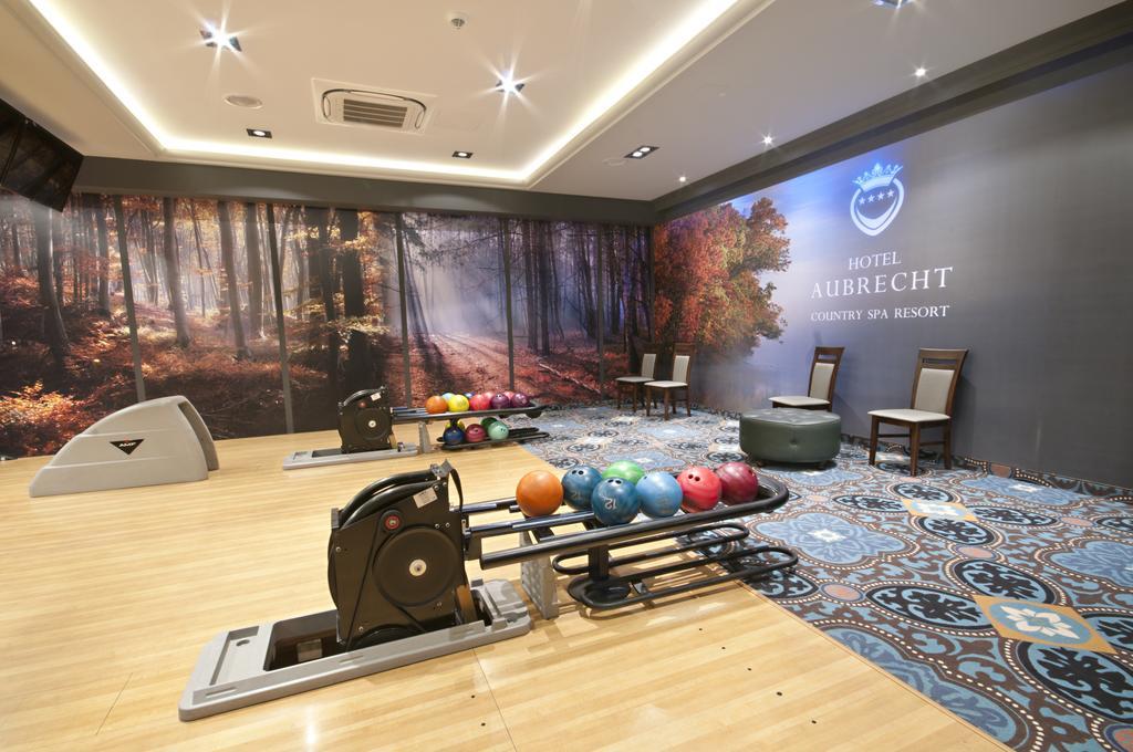 Hotel Aubrecht Country Spa Resort Пжехлево Экстерьер фото