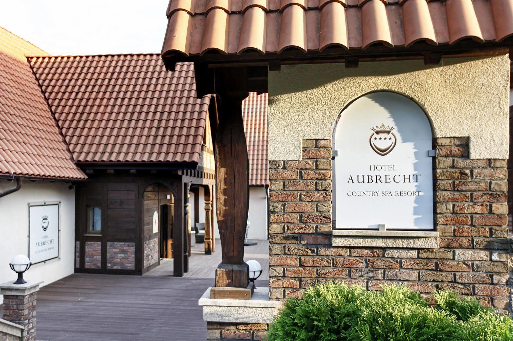 Hotel Aubrecht Country Spa Resort Пжехлево Экстерьер фото