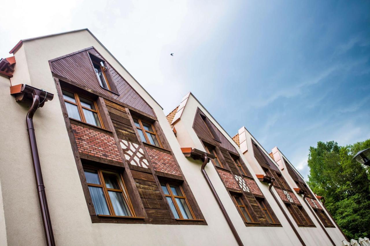 Hotel Aubrecht Country Spa Resort Пжехлево Экстерьер фото