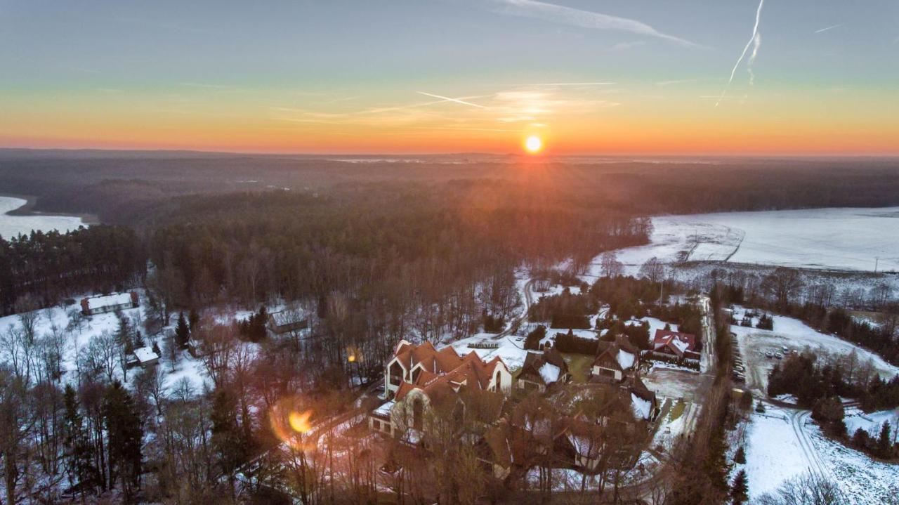 Hotel Aubrecht Country Spa Resort Пжехлево Экстерьер фото